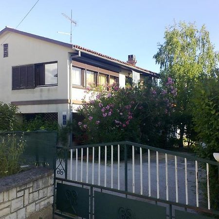 Guest House Jole Rovigno Esterno foto