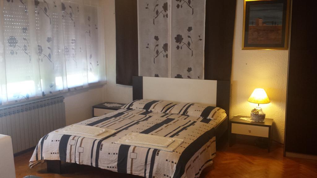 Guest House Jole Rovigno Camera foto