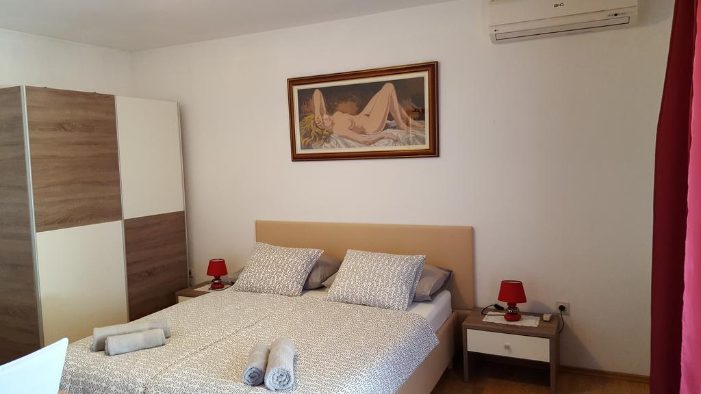 Guest House Jole Rovigno Esterno foto