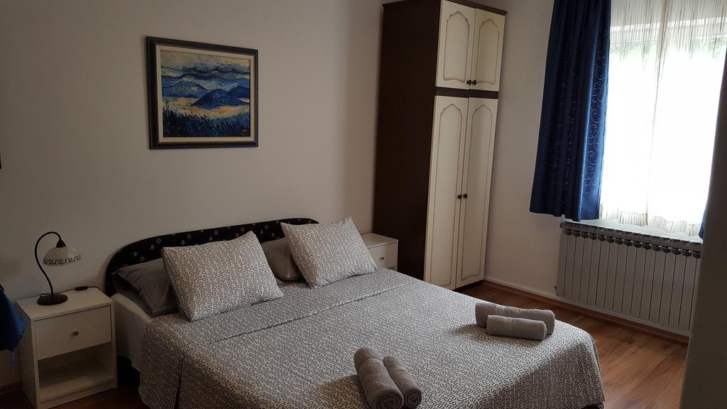 Guest House Jole Rovigno Esterno foto